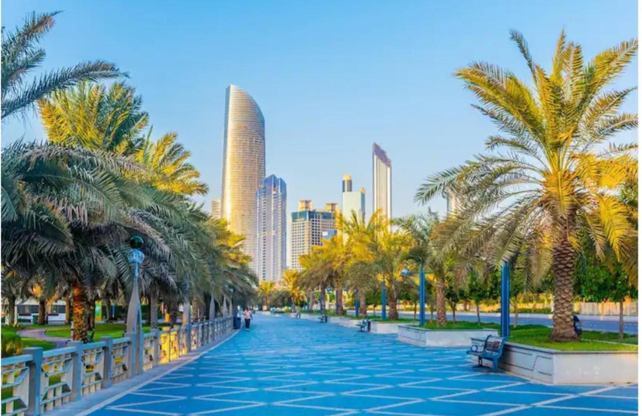 Corniche Street - Superb Lovely Room Abu Dhabi Exterior photo